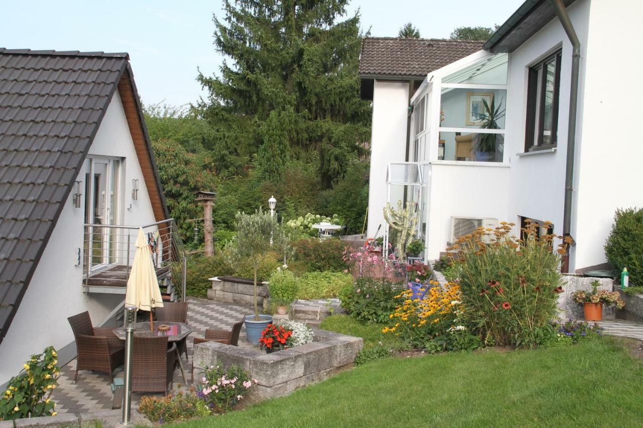 Apartment Mit Burgblick Im Gruenen, Familie Held Burgthann Exterior foto